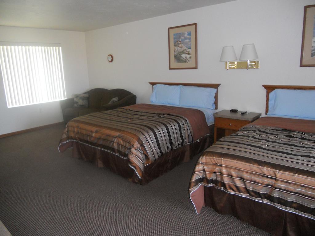 Coho Motel Kewaunee Room photo