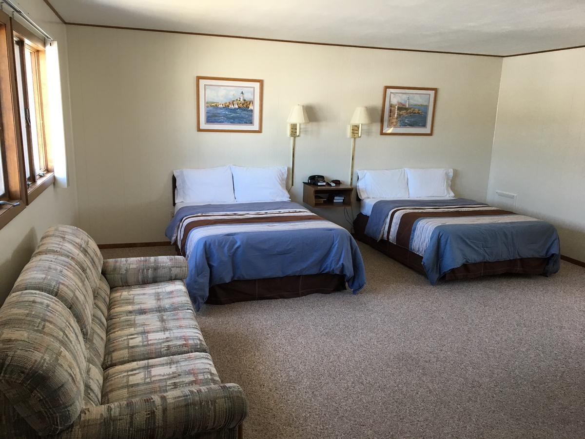Coho Motel Kewaunee Exterior photo