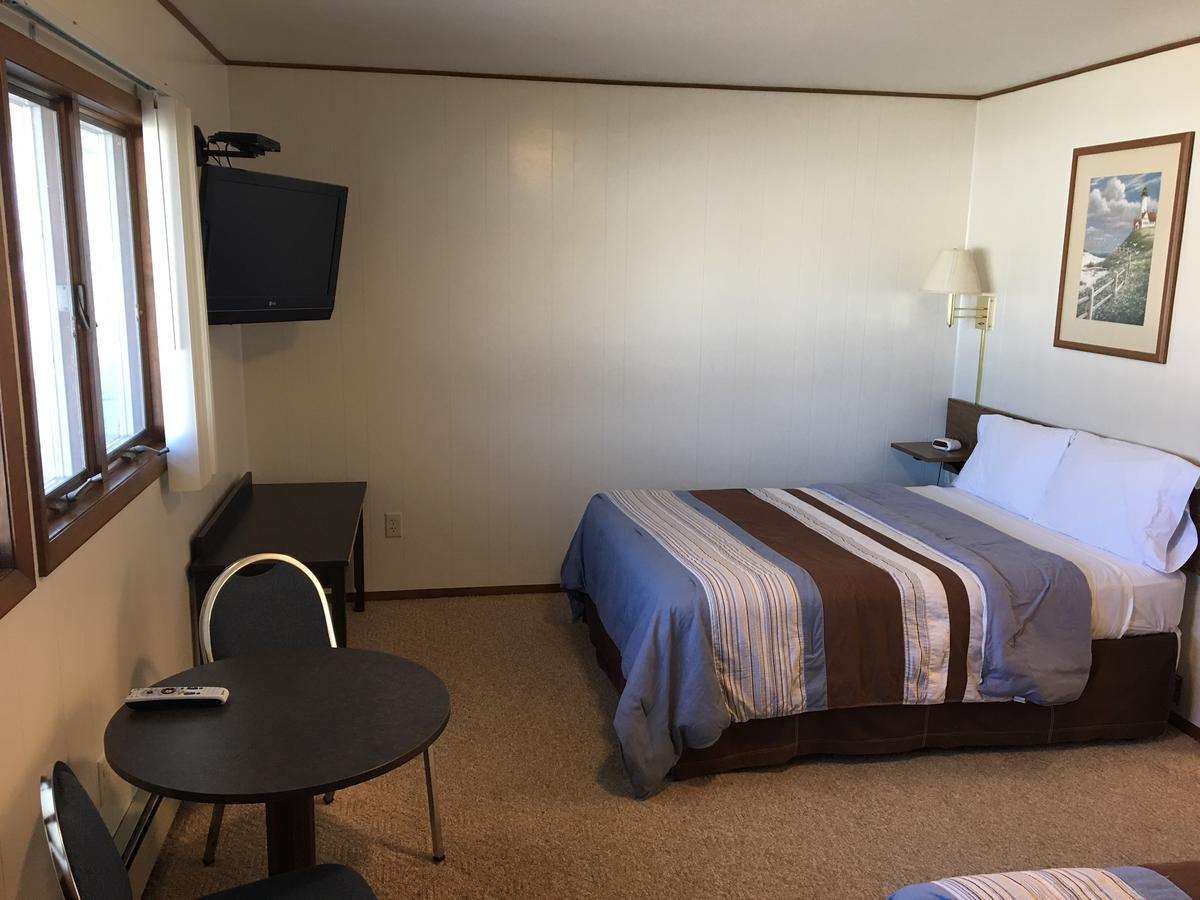 Coho Motel Kewaunee Exterior photo